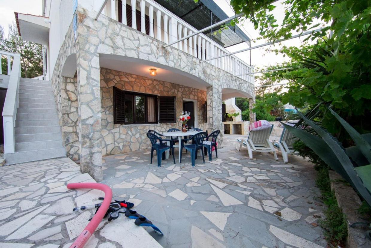 Silver Beach Apartments Vis Buitenkant foto