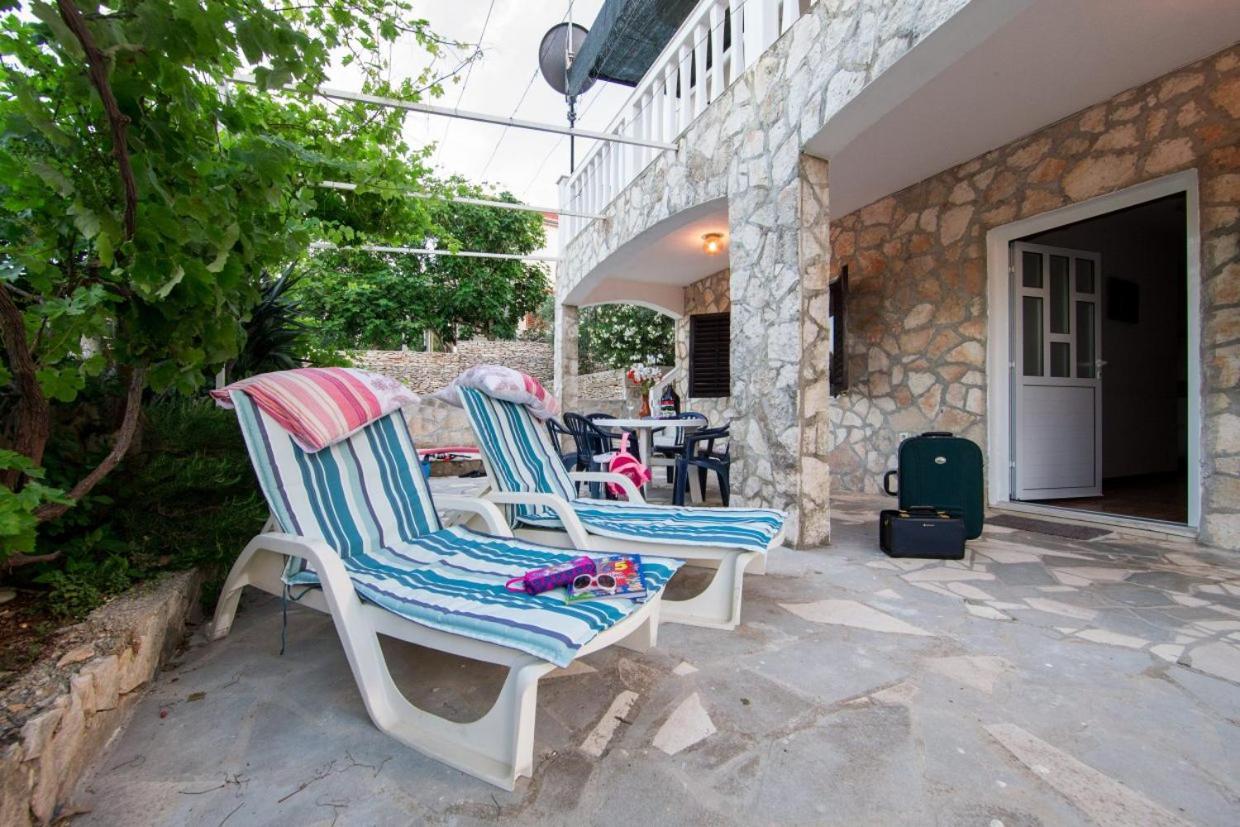 Silver Beach Apartments Vis Buitenkant foto