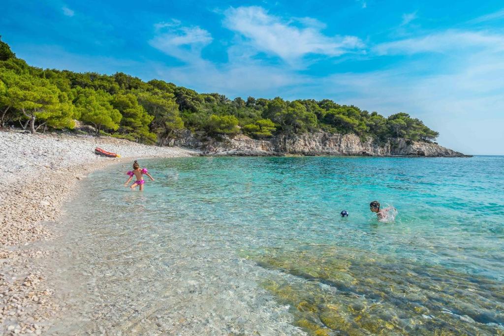 Silver Beach Apartments Vis Buitenkant foto